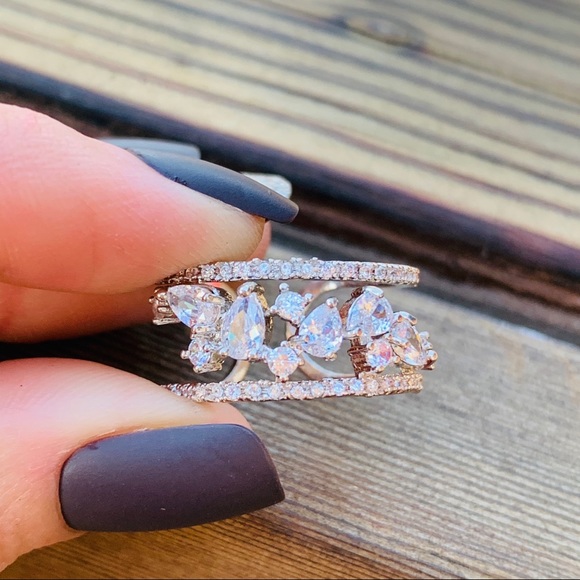 LYRA ♡ AAA Cubic Zirconia Ring GIFT - Picture 7 of 11